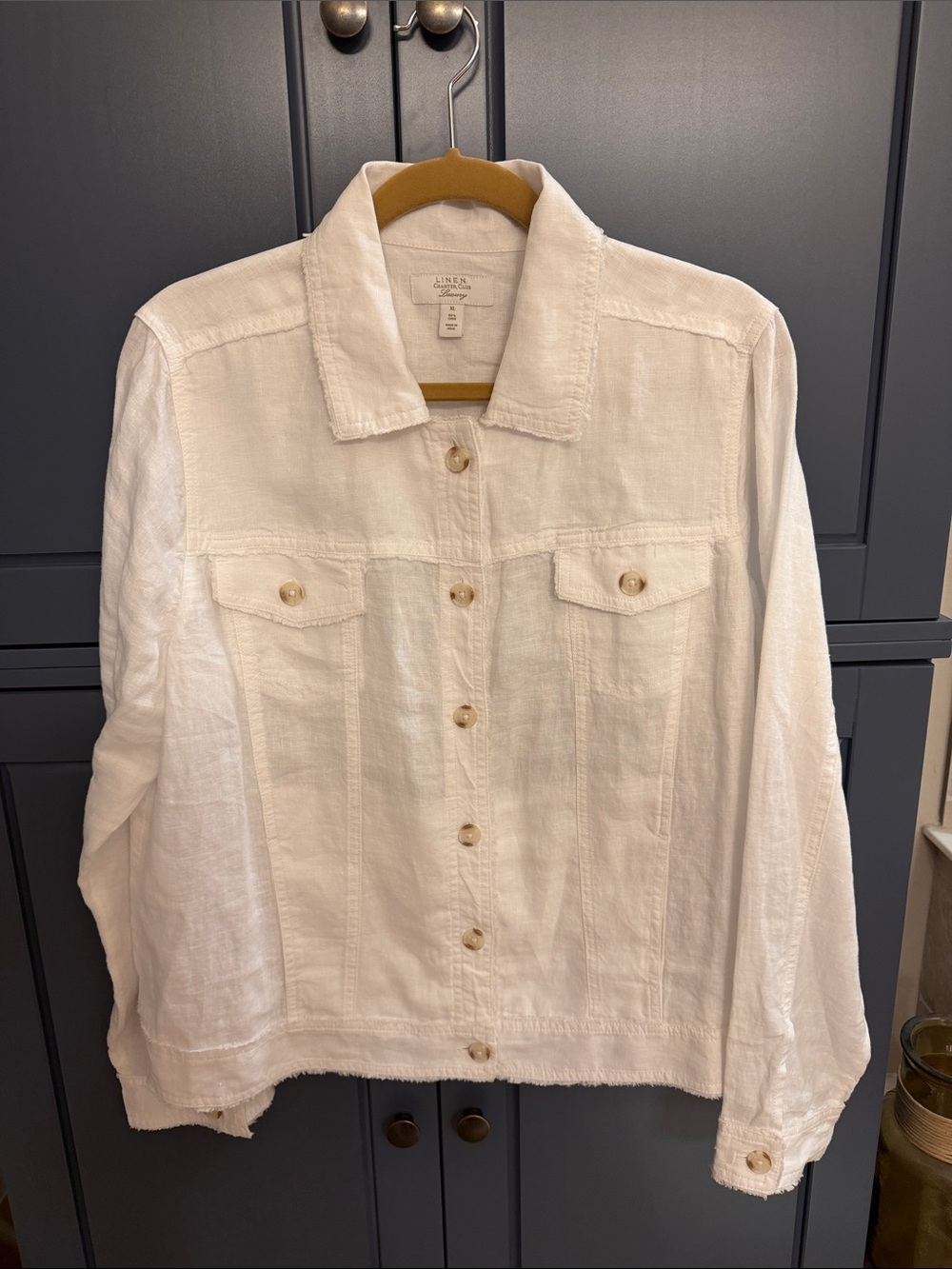 Charter Club Luxury Linen White button up lightweight jacket with raw edges. XL